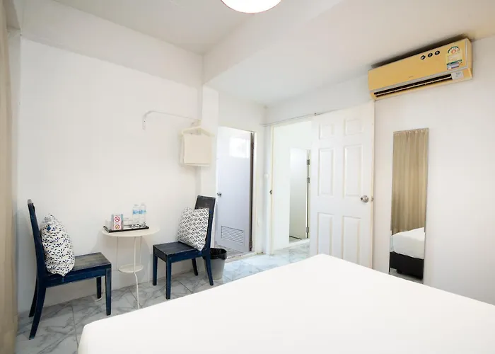 Hotel Take A Rest Donmueang 3*